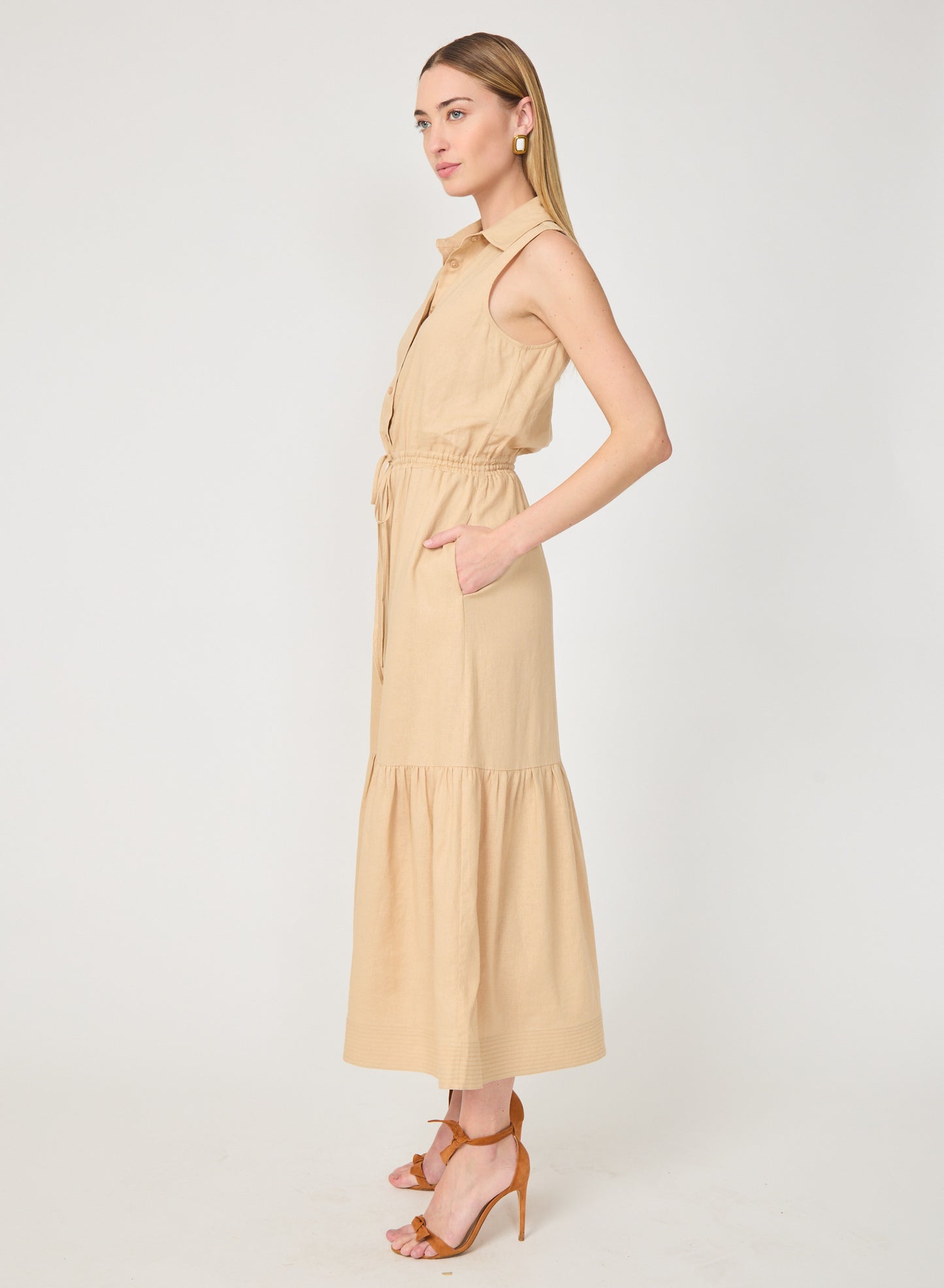 Alita dress in Khaki