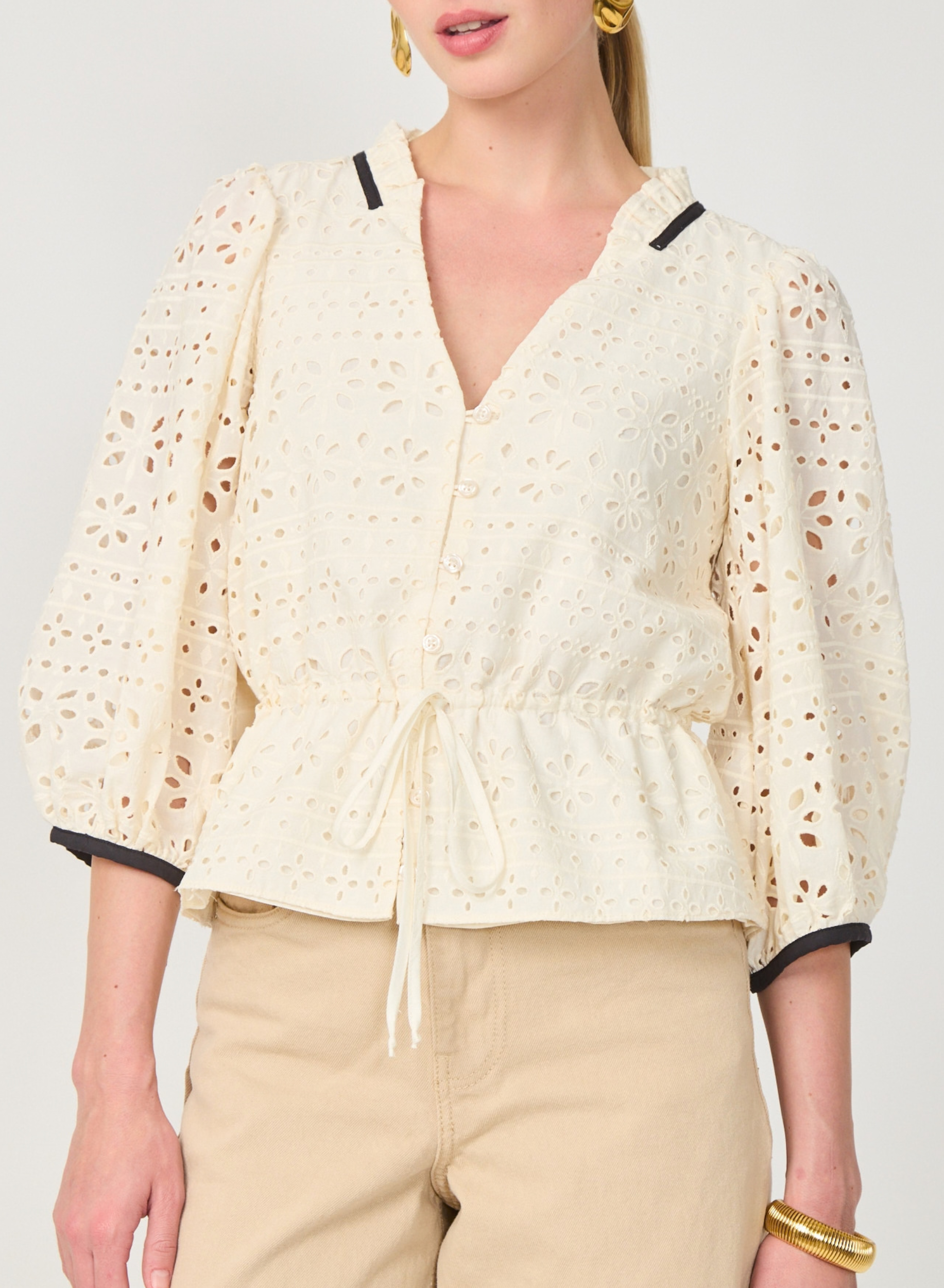 Tali Blouse Light Khaki Eyelit Lace