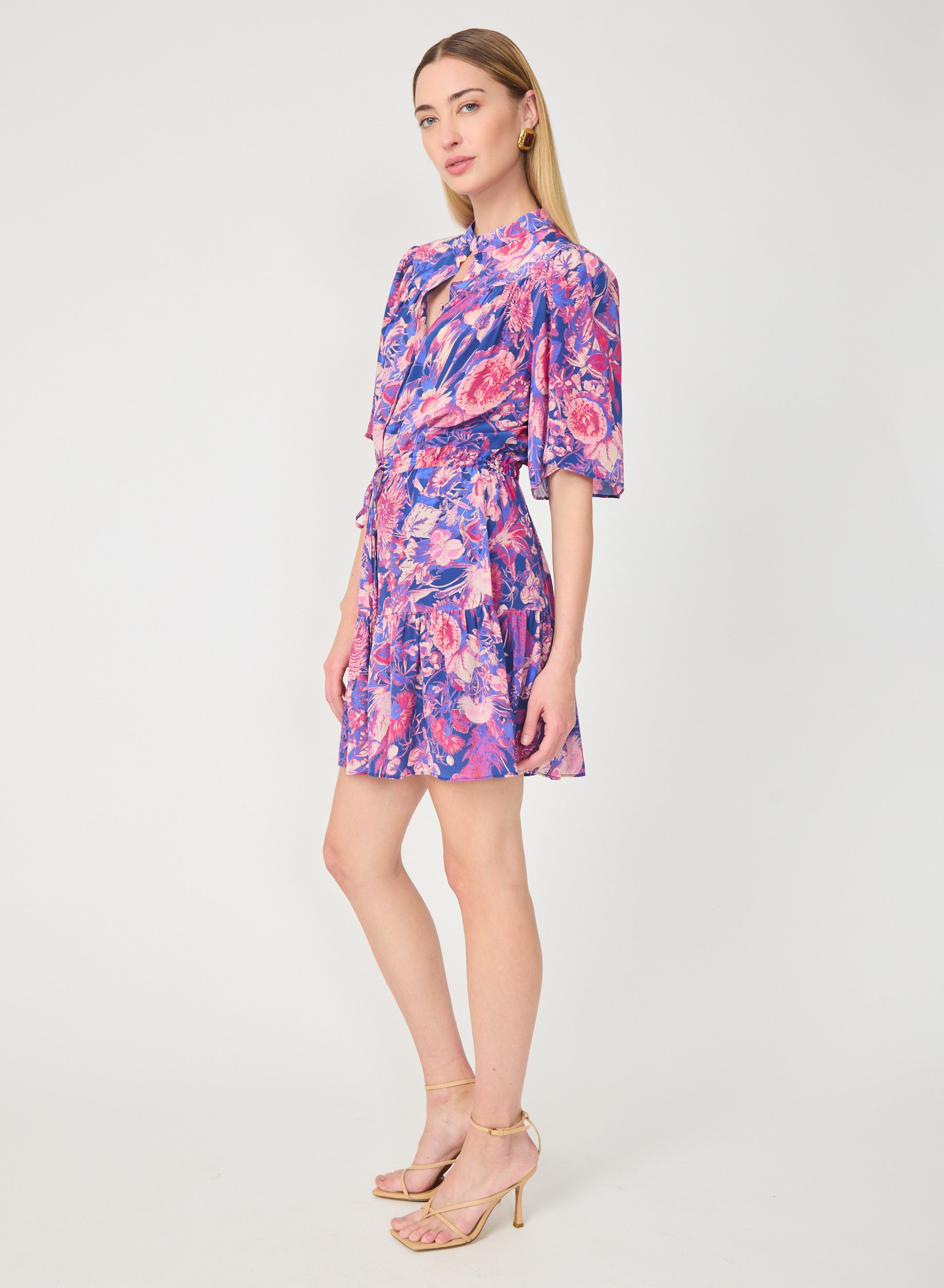 Adelyn dress in Rose Bushes