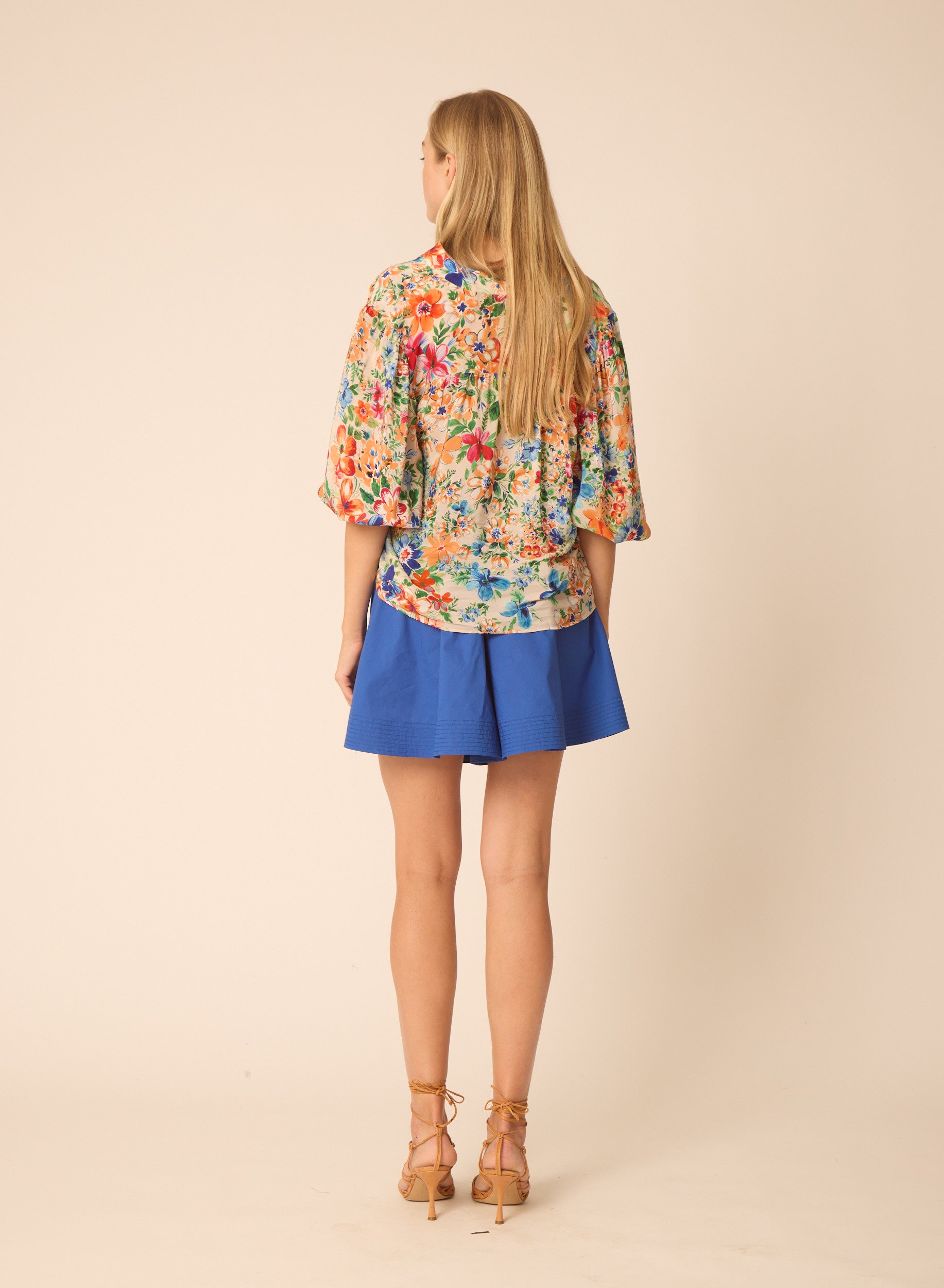 Bethany blouse in Valley Of Flowers - Gilner Farrar