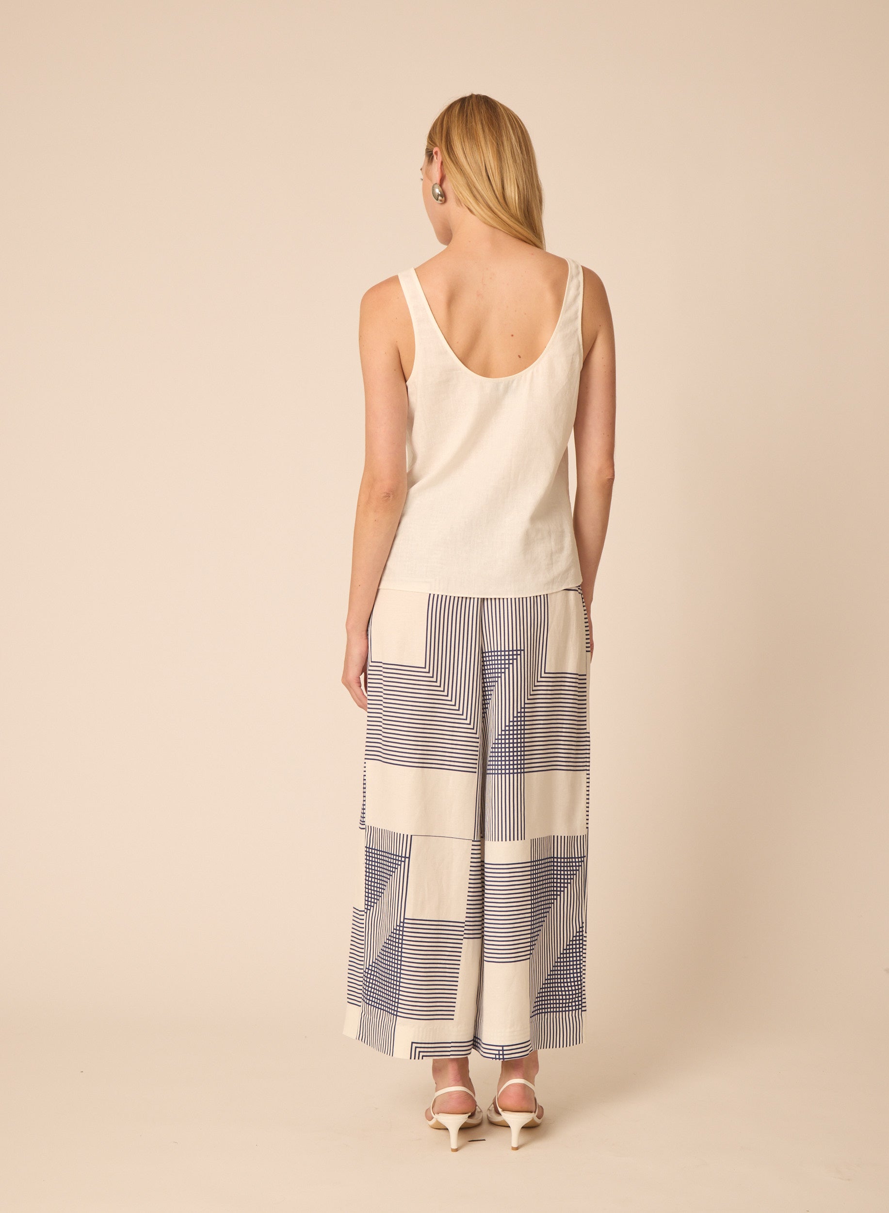 Lizzy pant in Navy And White Geo Print - Gilner Farrar