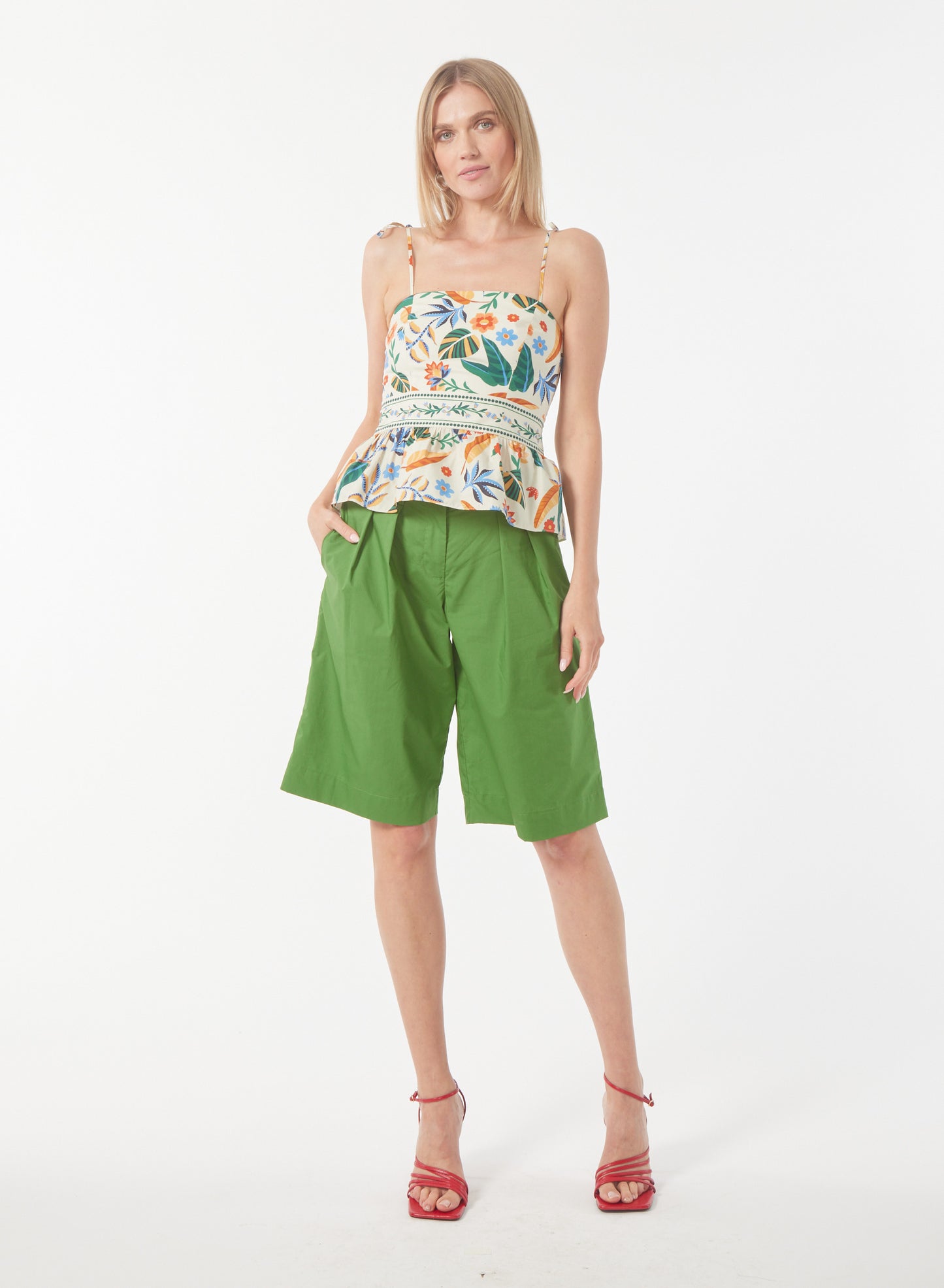 Lyra top
