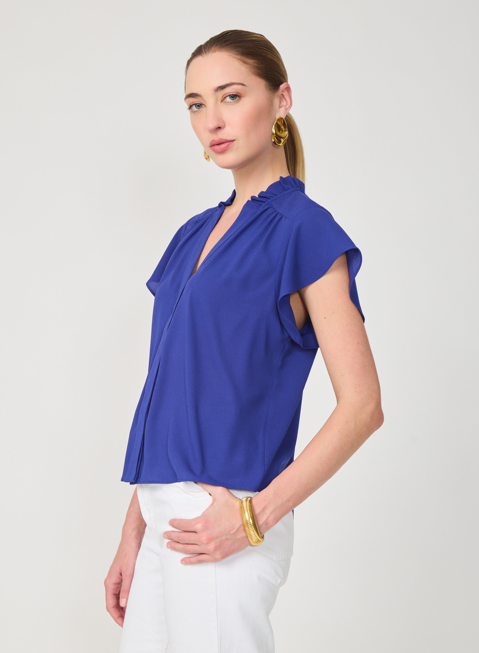 Della blouse in Navy Blue