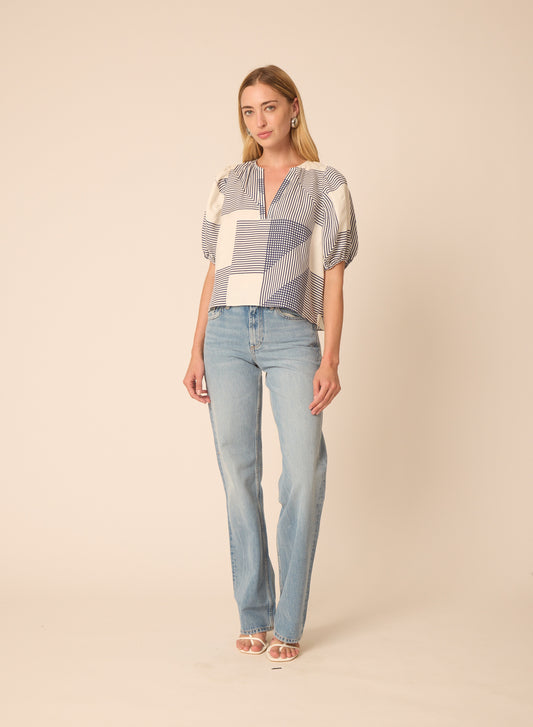 Callie blouse in Navy And White Geo Print - Gilner Farrar