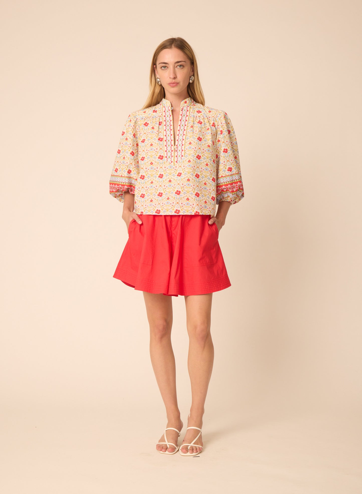 Lainey shorts in Red - Gilner Farrar