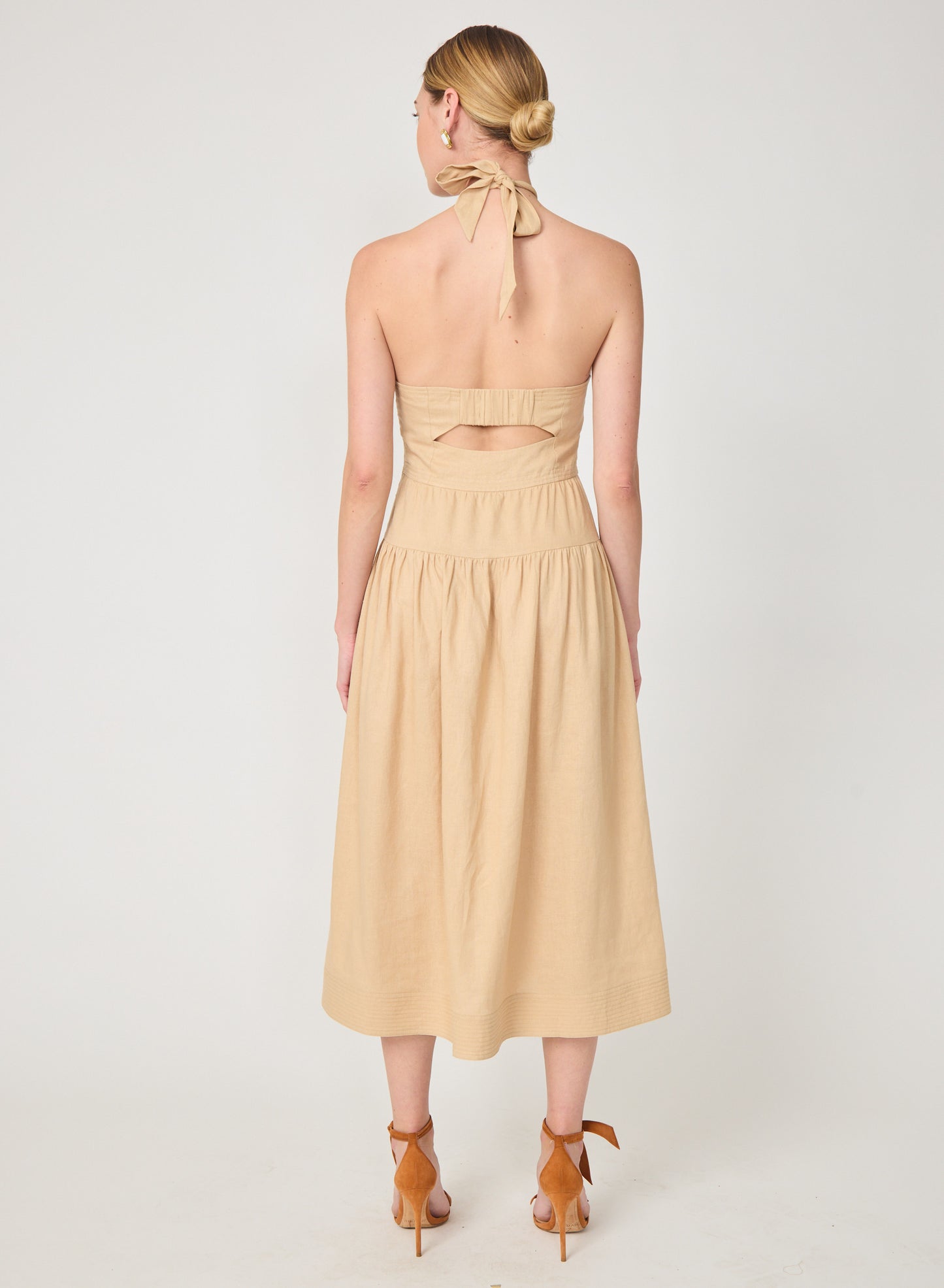 Darien dress in Khaki