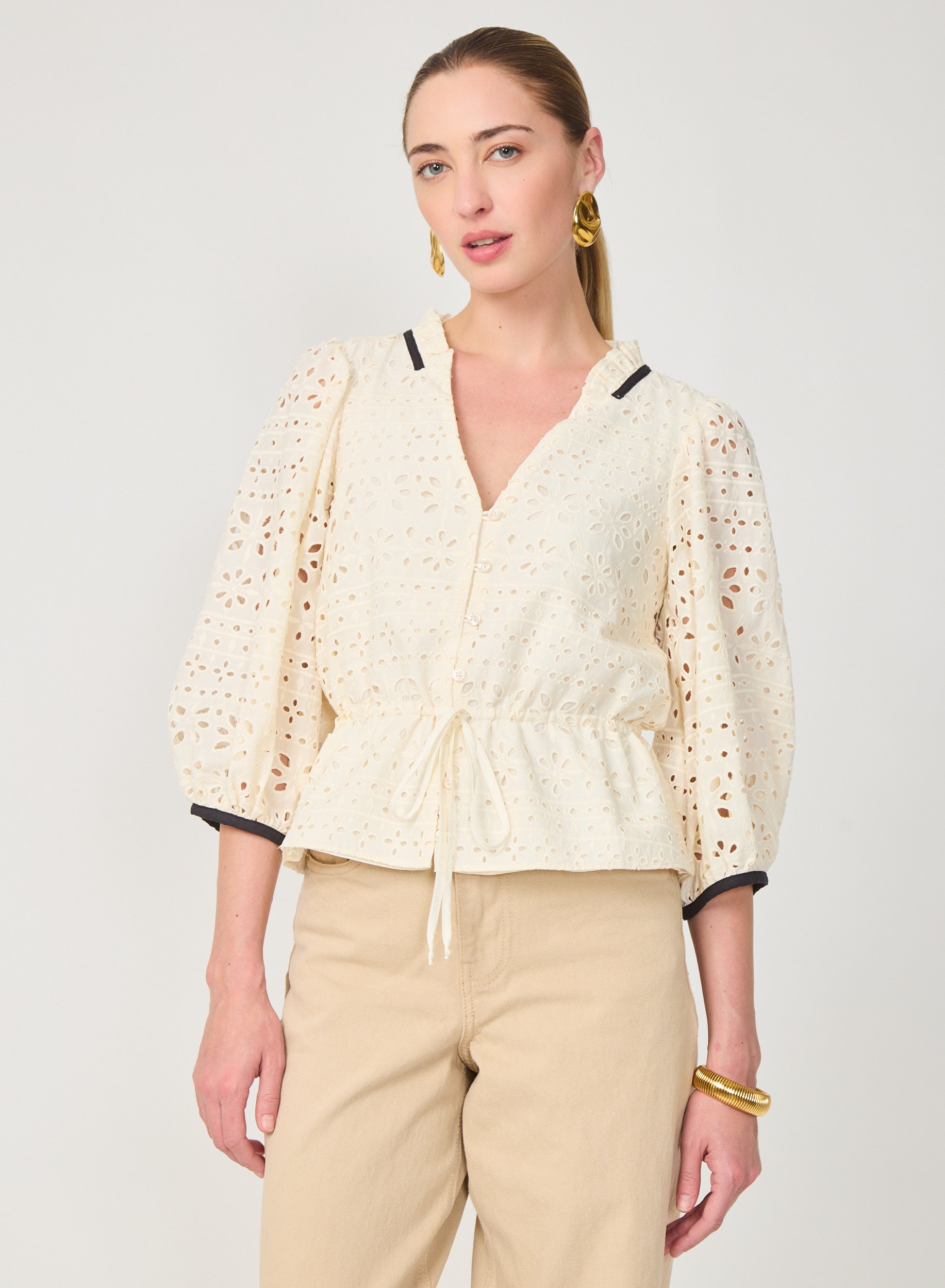 Tali Blouse Light Khaki Eyelit Lace