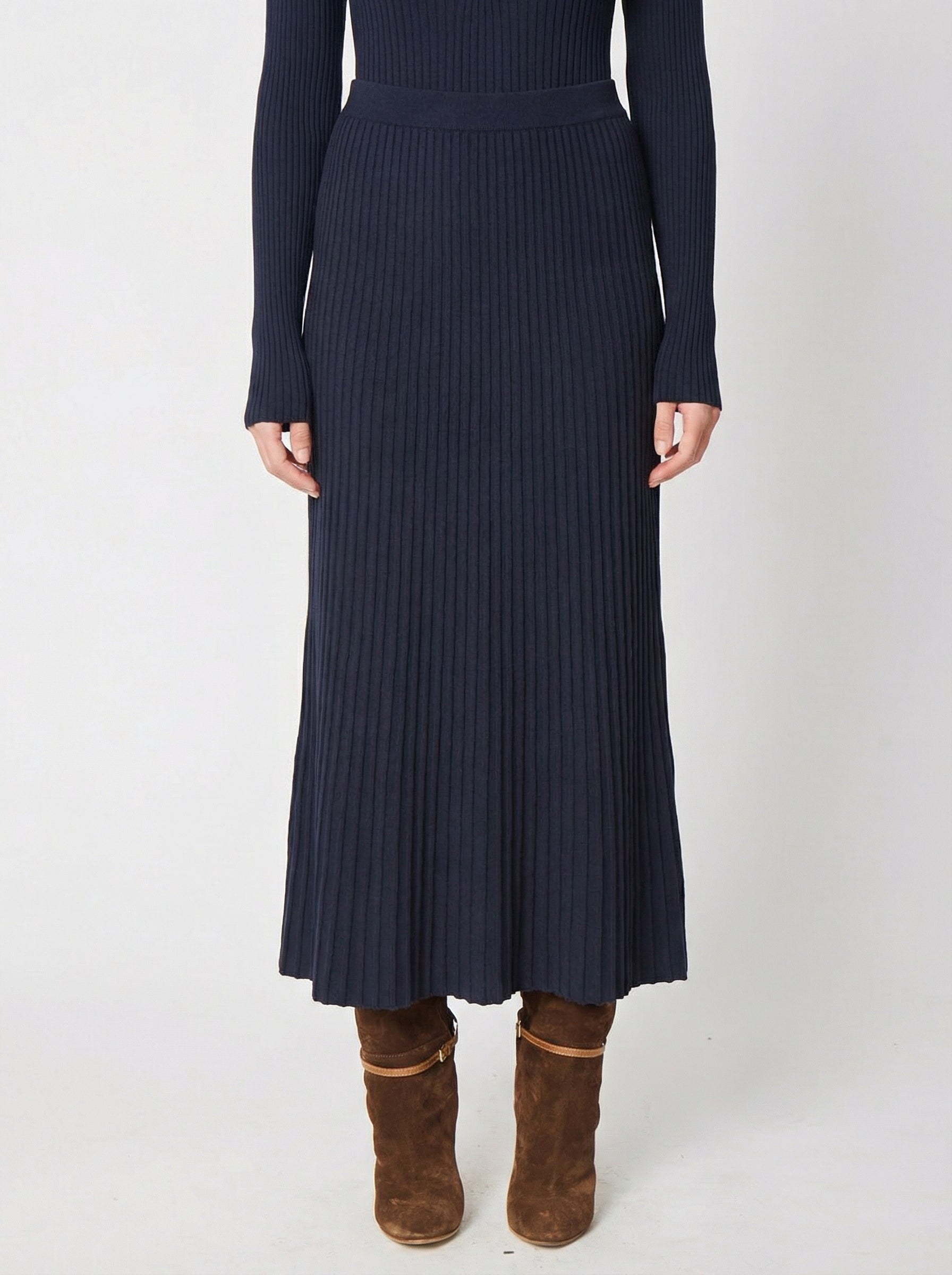 Nyra skirt in Navy